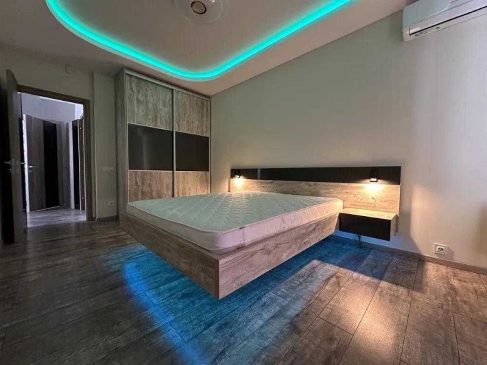 Оренда 4к, кв, Дж. Вашингтона, 1800 дол - фото 1