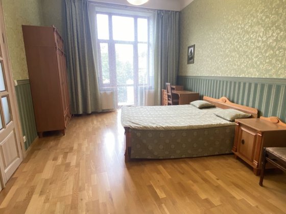 Оренда 2-кімнатної квартири в австрійському люксі, вул. Чупринки – Кольберга Львів