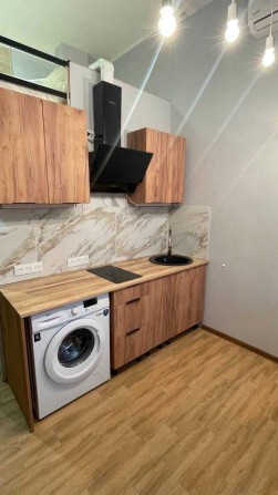 Аренда 2-х уровневой 1 к квартиры с ремонтом Левый берег, АНД, 2/3, парковка - фото 1
