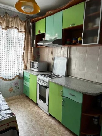 Сдам 3к квартиру на улице Колодезной. Центр. - фото 1