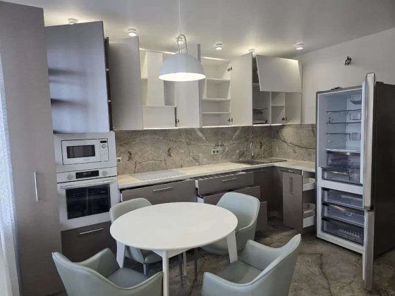 Продаж 2-к квартири вул. Голосіївська 13 Київ