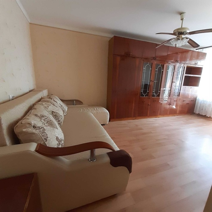 Сдам 2х  комн.кв. от хозяина  в районе Киевского рынка. - фото 1