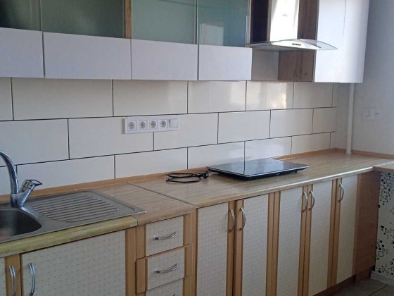 Здам 3 к/к кімнати та санвузол роздільні, Інгульский район вул Космонавтів поруч Баштанський ринок,м Николаев