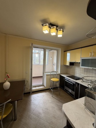 Сдам 1 к квартиру, метро Героев Труда, ул. Кричевского 41 - фото 1