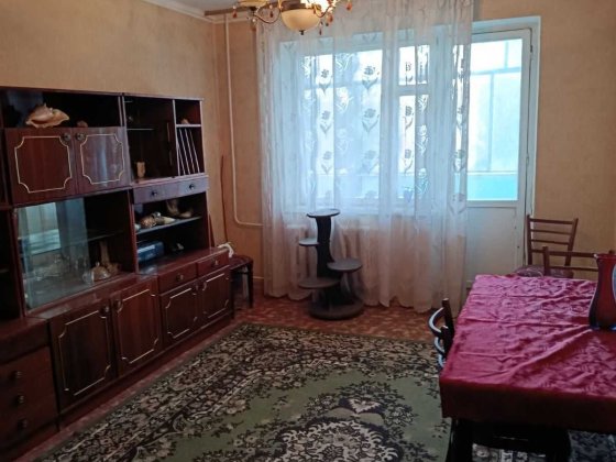 здам 3 кімнатну квартиру Ліски,зупинка СШ Надія,6\9 70 м все роздільно,2 лоджи меблі технік поруч зу Николаев