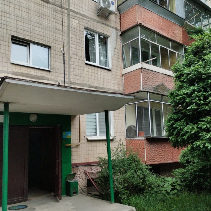Вул.Наукова,4-(Тролейбусна)-2 ізольовані-14000грн.рн - фото 1