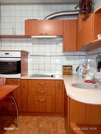 Сдам 2-ком.кв.,м.Студенческая.Оплата-ТОЛЬКО по счетчикам - фото 1