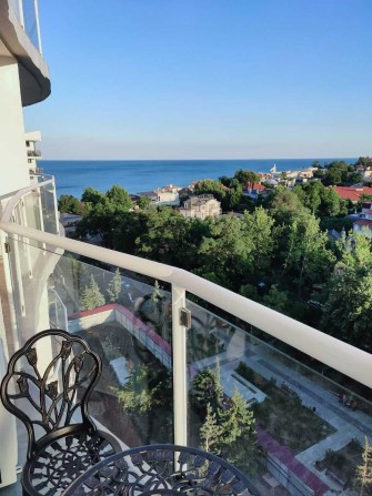 Сдаётся уютная студия с видом на море. - фото 1