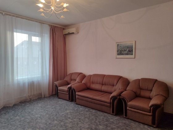 Здам 2 квартиру біля метро Ярослава Мудрого Харьков