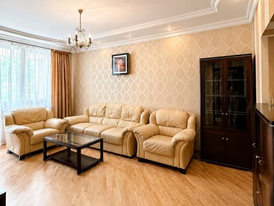 Оренда дуже комфортної квартири у ближньому центрі міста в польському люксі по вул Бандери Новий Сві