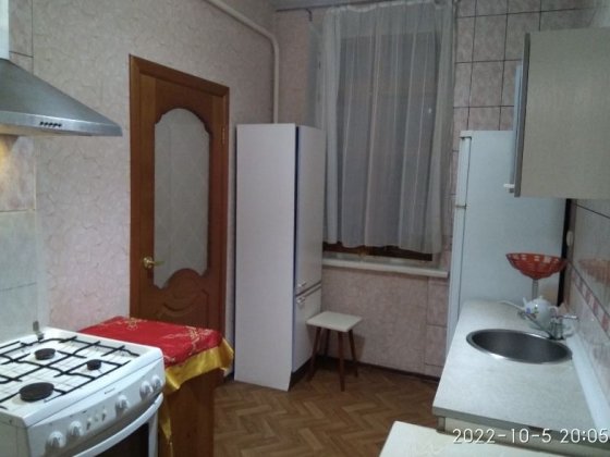 Сдам 2-комнатную квартиру на Петровского Днепр