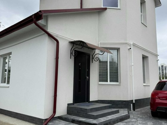Оренда  Будинку 2-кім вул.Бузкова Львів