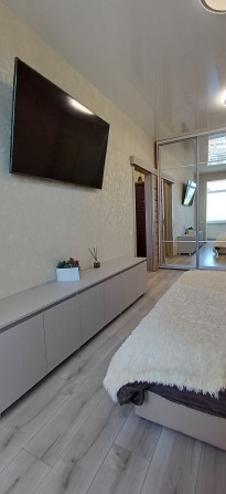 Свободна 1 ком кв-ра В Жемчужине на Сахарова. Кровать и Плазма 60 дюймов - фото 1