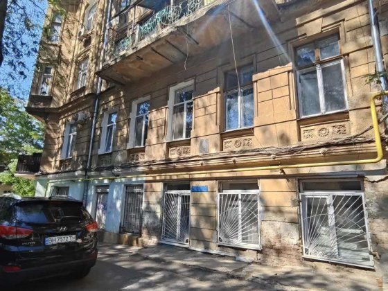 Сдаю 2х ком квартиру район Привоза Одесса