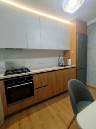 Сдам 2 ком 5 ст фонтана очень красивая квартира 16 тыс гривен - фото 1