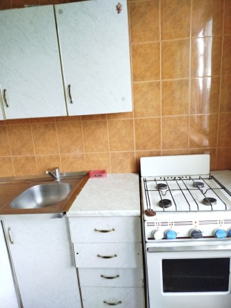 Сдам в аренду 2кв.на Залютино , 10мин.Холодная гора - фото 1