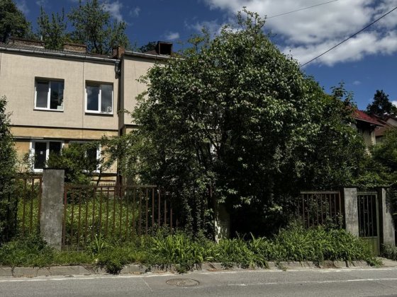Оренда 2 кімнатної квартири , Вул Івана Франка. Без меблів Львів