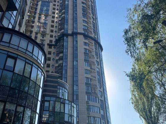 Продаж Паркомісця Василя Тютюнника вул.  37/1 (ЖК Престиж Холл). Без % Киев