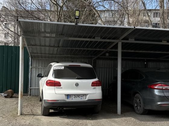Місце під навісом /гараж/стоянка на молодіжному по Володимира Великого 7 Кременчуг