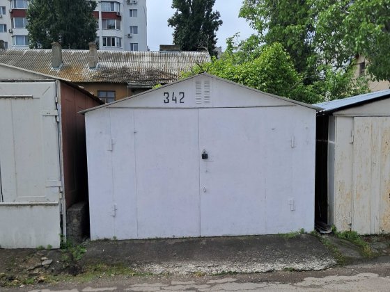 гараж металический на кооперативной стоянке  ул Григория Зленка (Генерала Швыгина ) 5ст Большого Фон Одесса