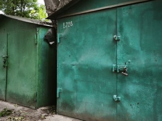Продам гараж полноразмерный под джип. Одесса