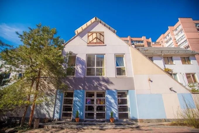 Без комісії Офіс в центрі міста, з меблями і своєю терасою - фото 1