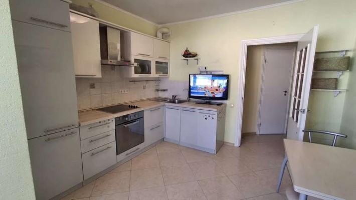 Продаж 2-к квартири вул. Михайла Драгоманова 12а - фото 1