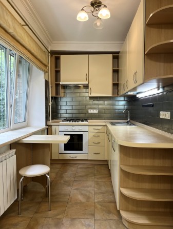 Продаж 3к квартири з ремонтом за адресою вулиця Солом'янська,38 в Солом'янському районі - фото 1