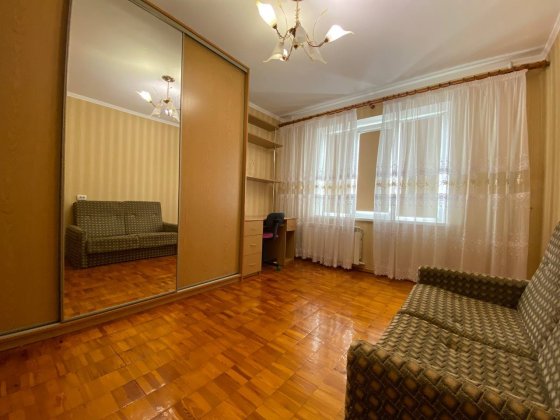 Продаж трикімнатної квартири, вул. Милославська, 19, Троєщина. Киев