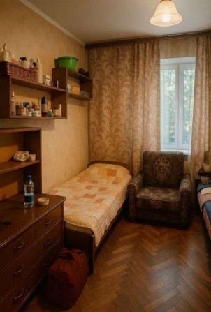 Продам 3 кімнатну квартиру , Берестейський проспект 21, метро " Політехнічний інститут" - фото 1