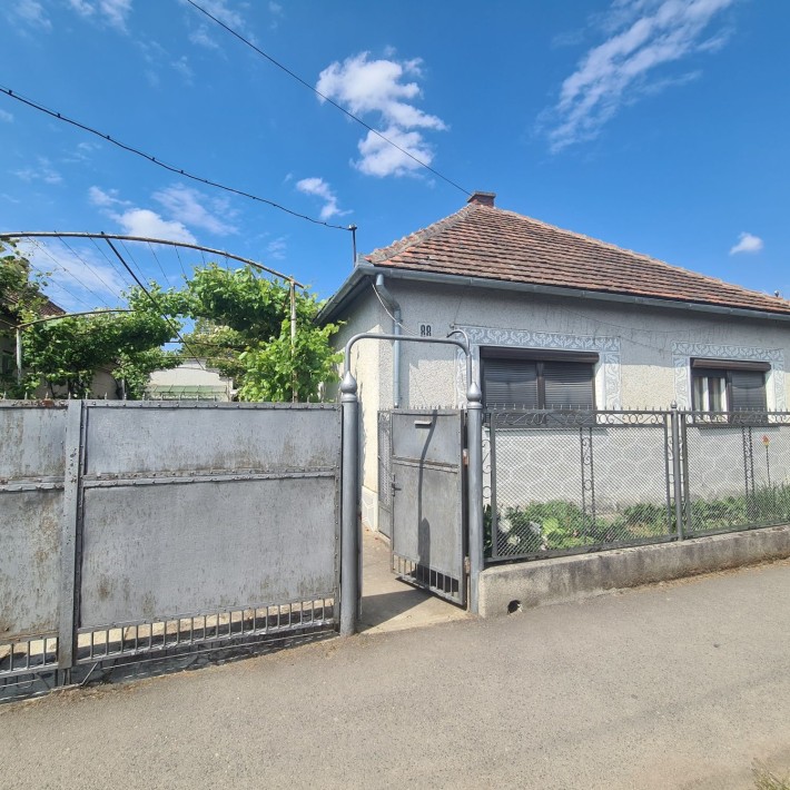Продається будинок в м.Берегове - фото 1
