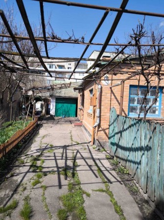 Продаж будинку в тихому районі - фото 1