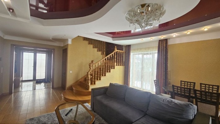 Рідкісна пропозиція! Елітний будинок 297м2, Центр. - фото 1