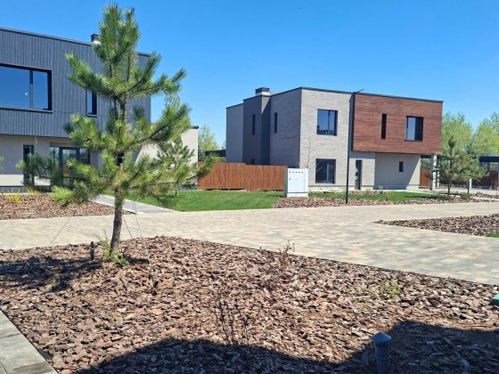 Продам будинок  245 кв.м. котеджне містечко Одеська траса