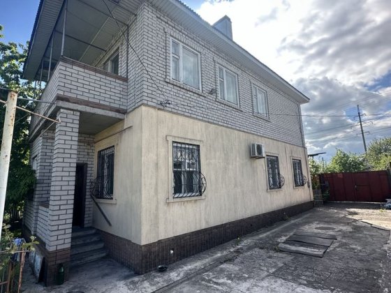 Продам дом район вокзала до 35 школы 2 остановки Кам'янське