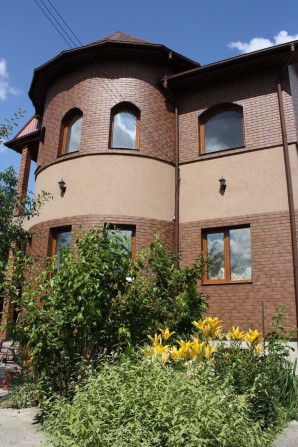 Продаж будинку в Гостомелі / 210 м² /Камін/ Заїжджай і живи! - фото 1