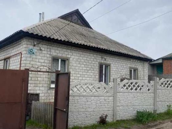 Продам дом в Змиеве. Участок 6 соток. Газовое отопление. Тихий районTB Зміїв