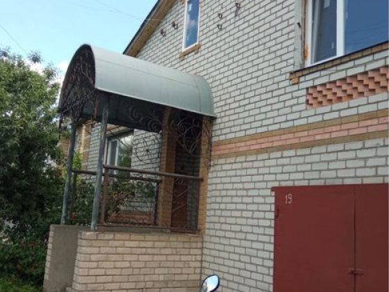 Продам дом г. Изюм 140 м2/ Ізюм