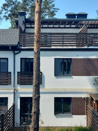 Таунхаус в сосновом лесу | 110м² + терраса | Центральные коммуникации - фото 1