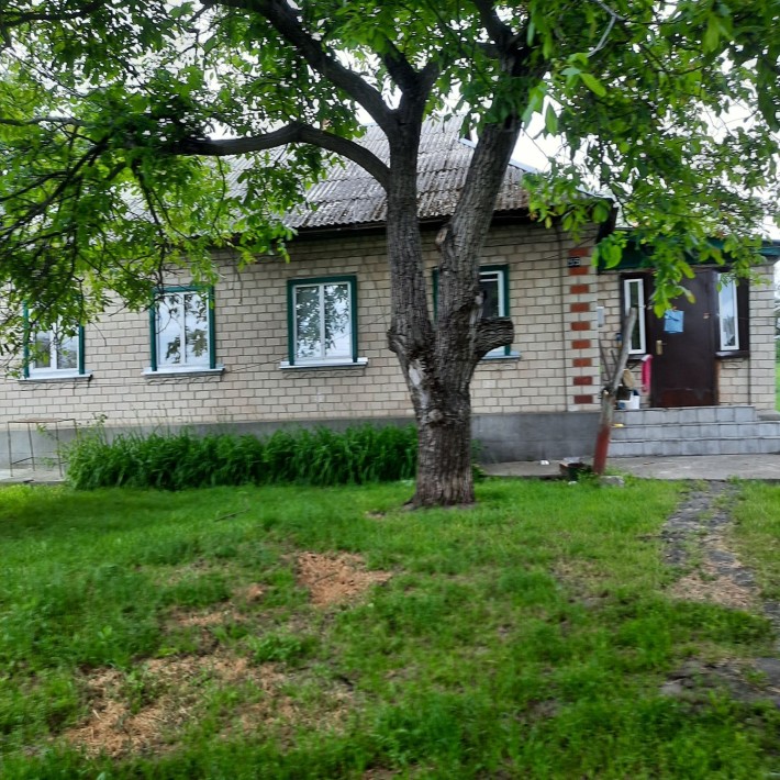 ПРОДАЄТЬСЯ БУДИНОК — 110 м² на ділянці 50 соток у м. Кам'янка! - фото 1