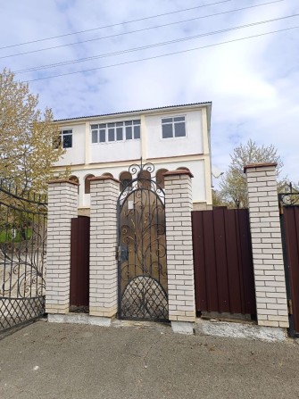 Продається житловий будинок 5 хвилин до Центру - фото 1