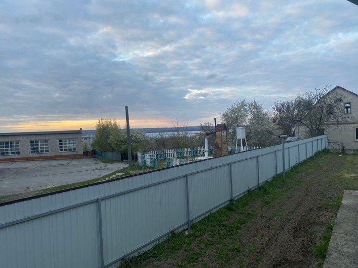 Продається будинок 117кв.м  поруч зі школою, на два окремих входи.Держ.програми - фото 1