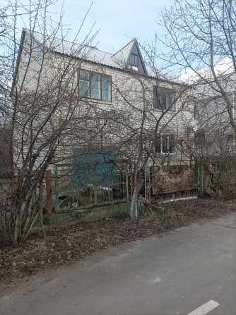 Продаю будинок та ділянку - фото 1