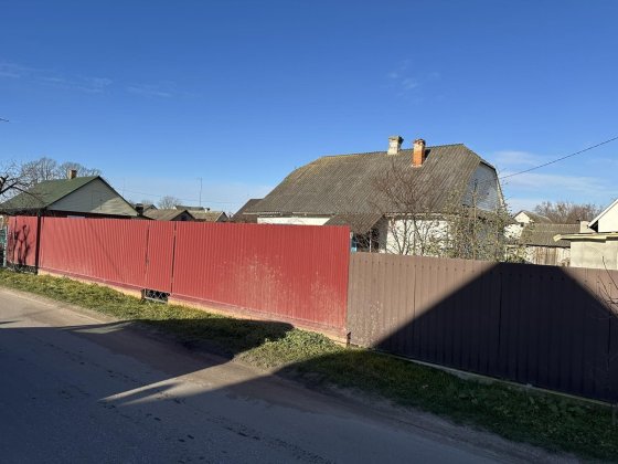 Будинок не новий, дерев'яний Ковель