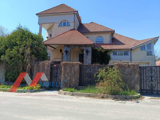 Без комісії Продаж Заміський маєток Будинок 685 м2 ділянка 1 га Гостомель Котеджне містечко Канадськ Гостомель