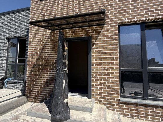 Таунхаус з газом по ціні квартири з своїм двориком Гостомель