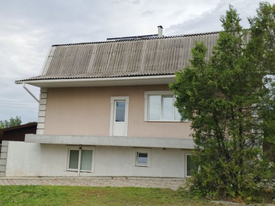Продаю шикарный 2х этажный дом возле соснового бора  26 соток
