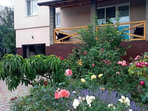 Продам добротний будинок по вул. Миргородська Миргород