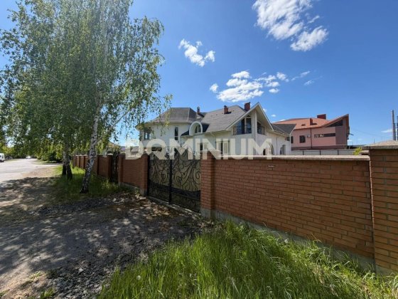 Продається гарний будинок в центрі Мукачево Мукачеве