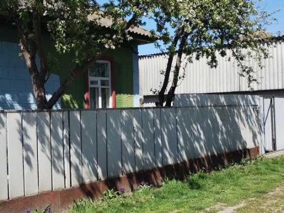 Продається пів будинку Прилуки